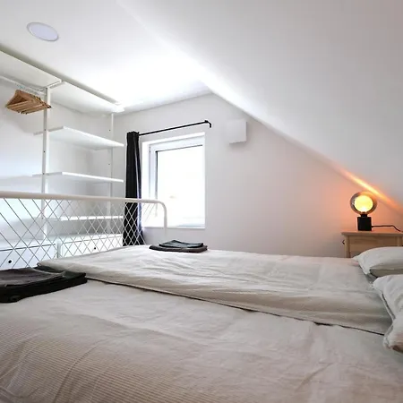 Апартаменти Emona Free Parking & Gym Любляна