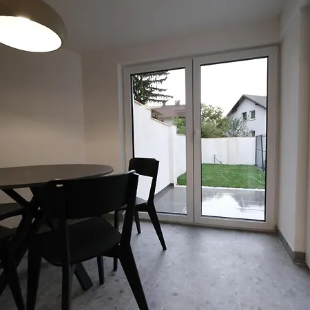 Apartment Emona Free Parking & Gym