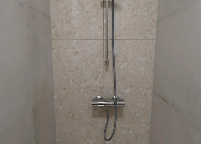 Emona Free Parking & Gym דירה *