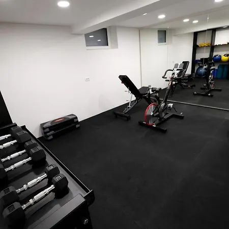 Emona Free Parking & Gym